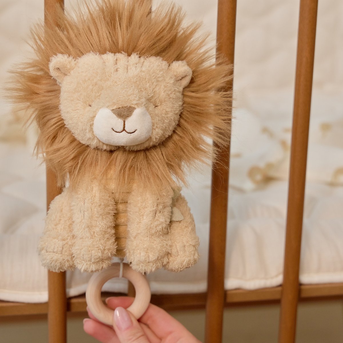 Peluche musicale à suspendre beige, marron, LITTLE DUTCH