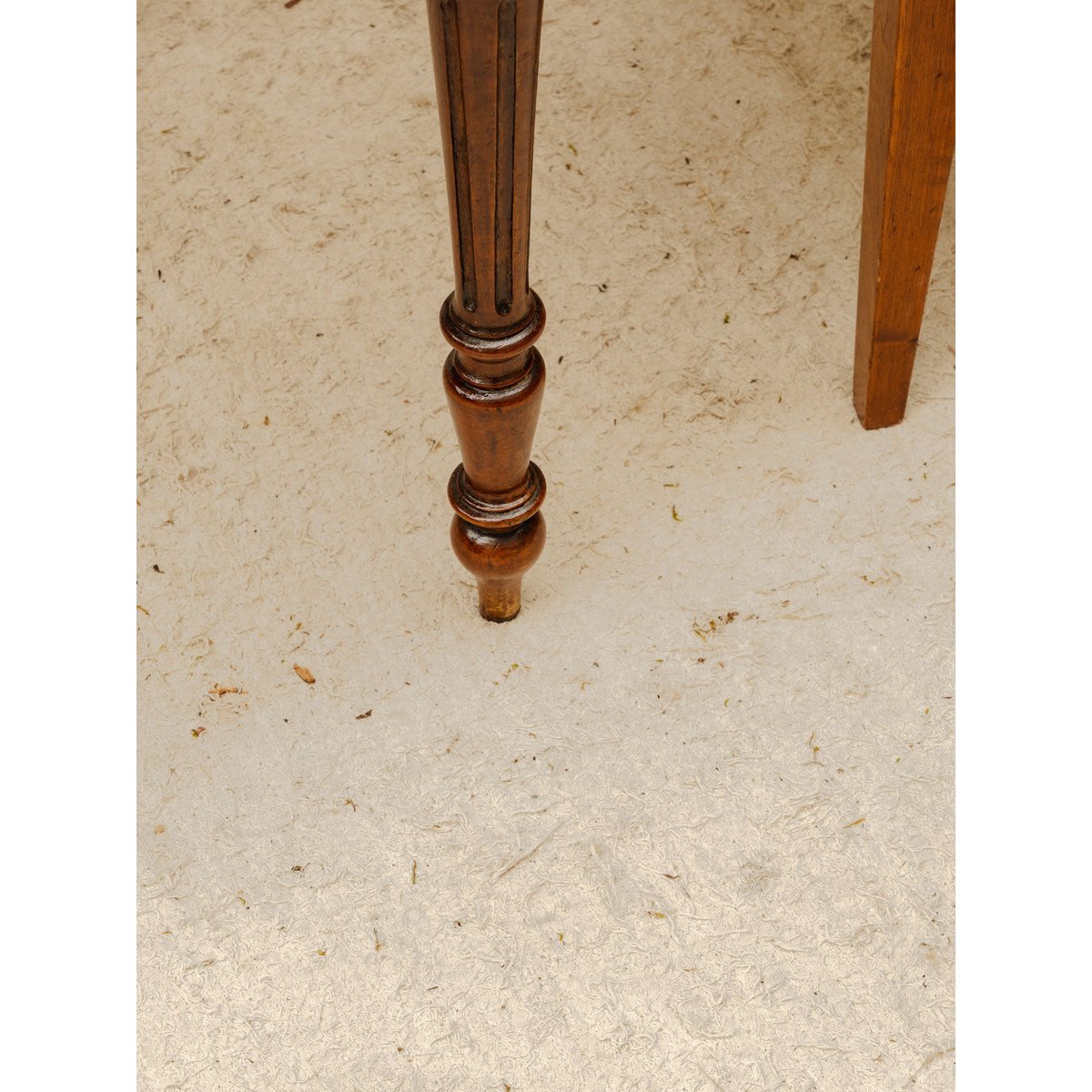 Table à manger bistro en bois Denise N°1364 - Bon état bois foncé, DEBONGOUT
