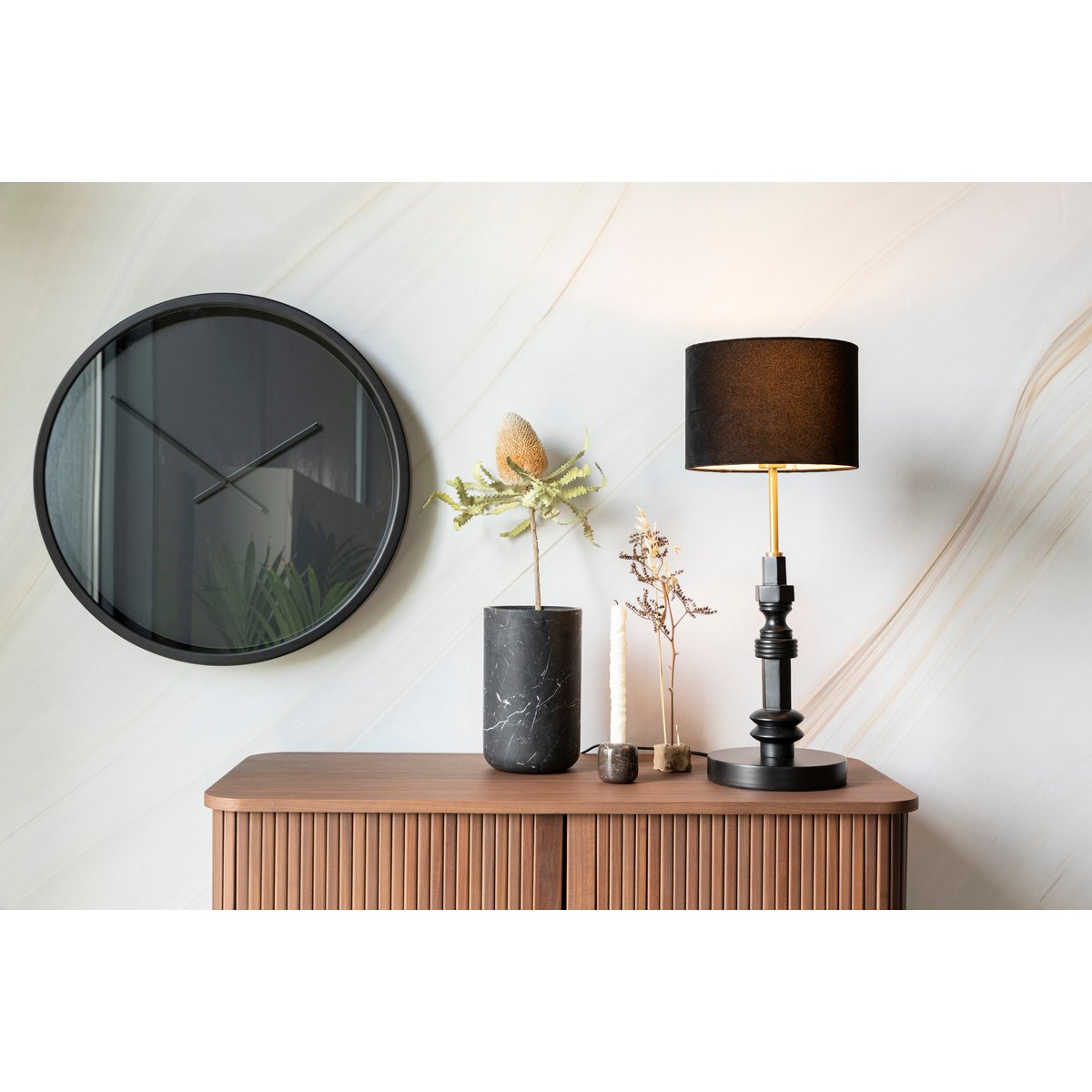 Lampe à poser en aluminium TOTEM noir, ZUIVER