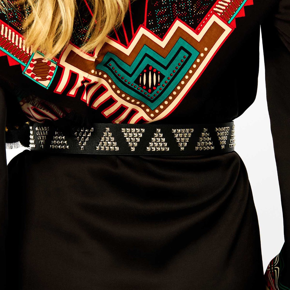 Ceinture unie avec studs et boucle travaillée LARS noir, WILD