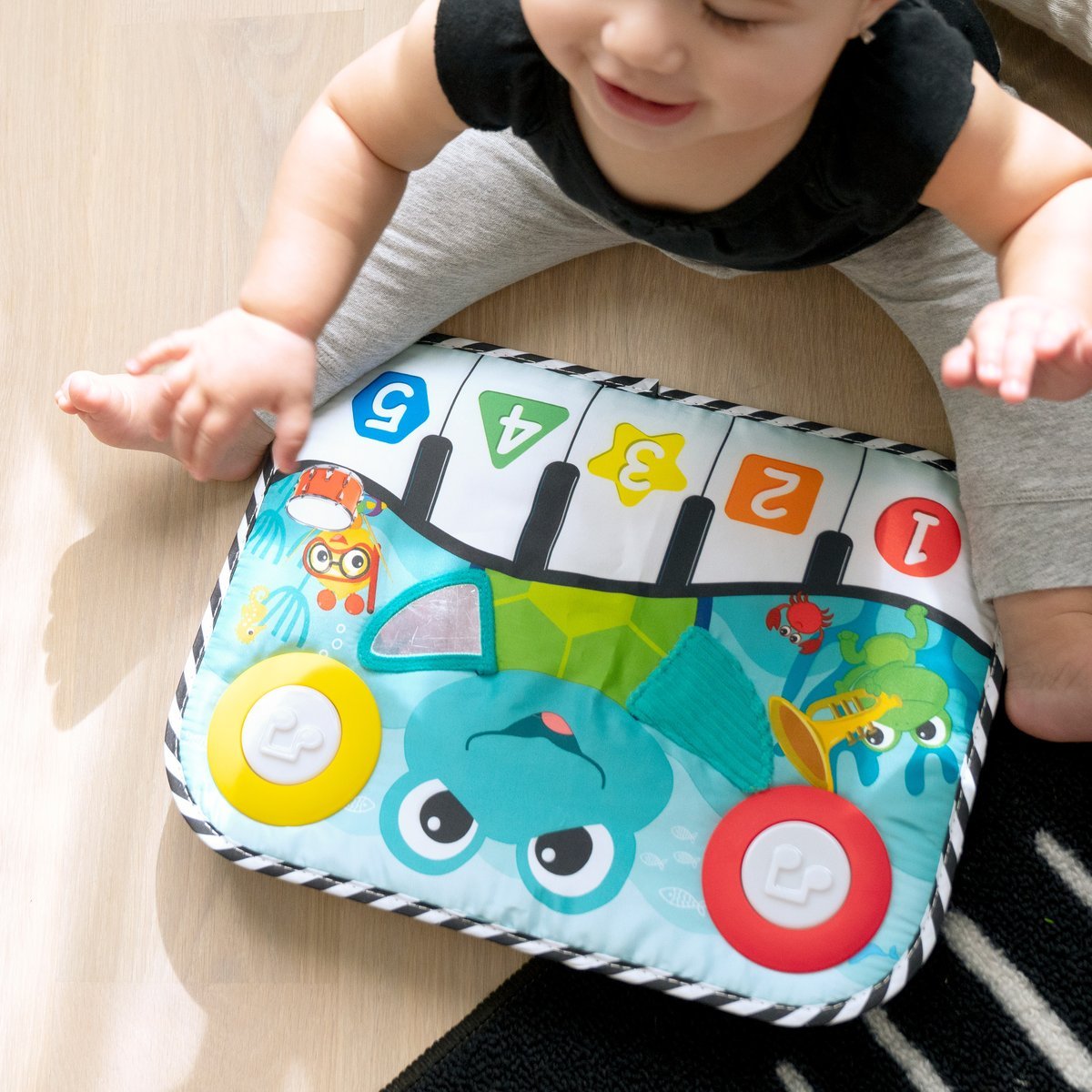 Jouet à accrocher et clavier musical multicolore, BABY EINSTEIN
