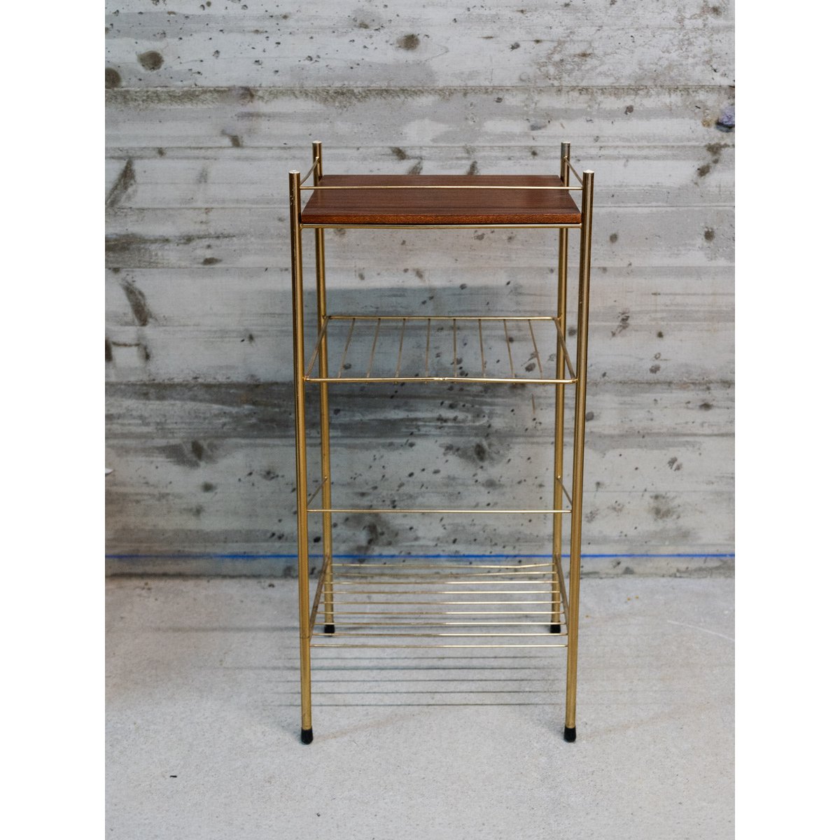 Table d'appoint en bois et métal Hanna N°1346 - Bon état bois foncé, DEBONGOUT