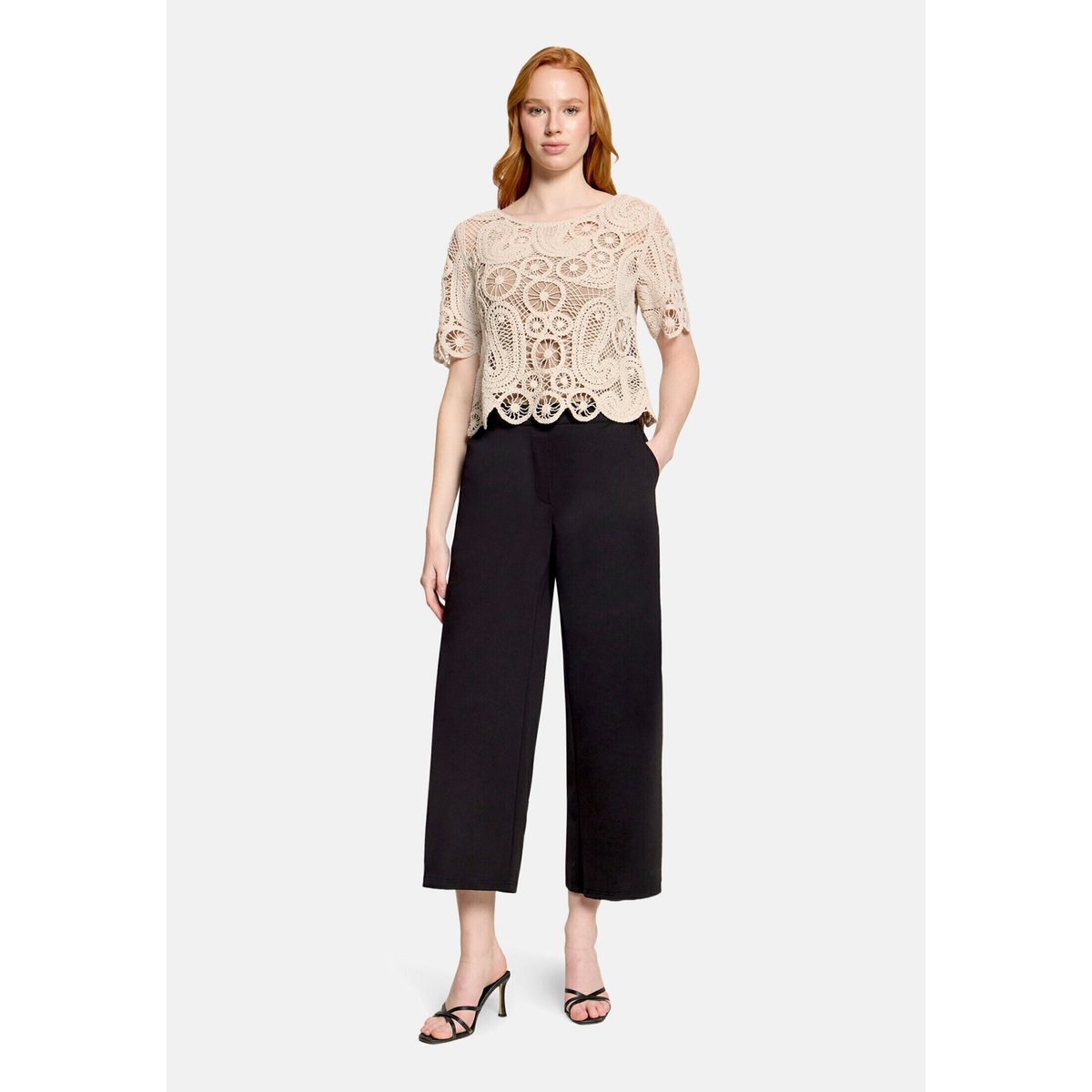 Pull-over en maille ajourée à encolure bateau pastel sand, BETTY BARCLAY
