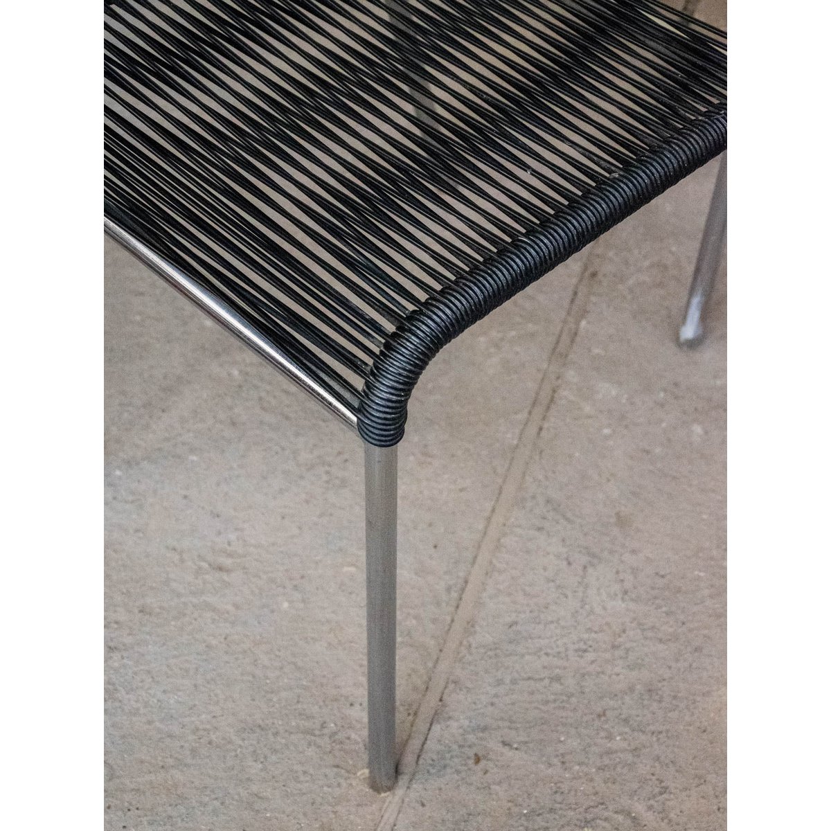 Lot de 4 chaises en métal Alma N°1094 - Bon état métal, DEBONGOUT