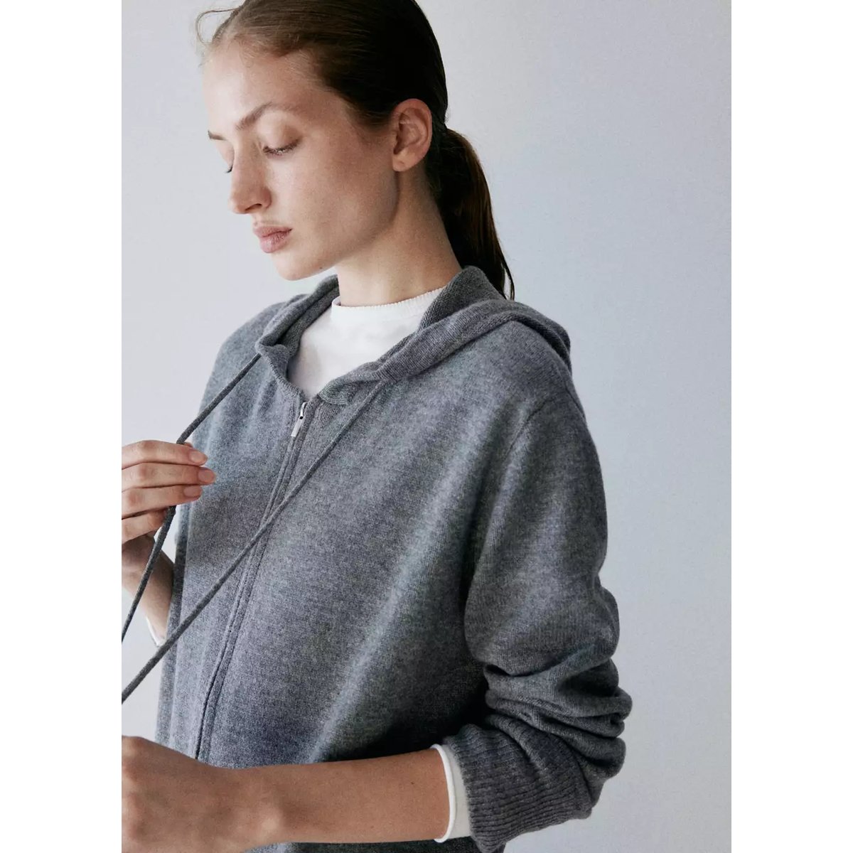 Cardigan 100 % laine à zip gris, MANGO