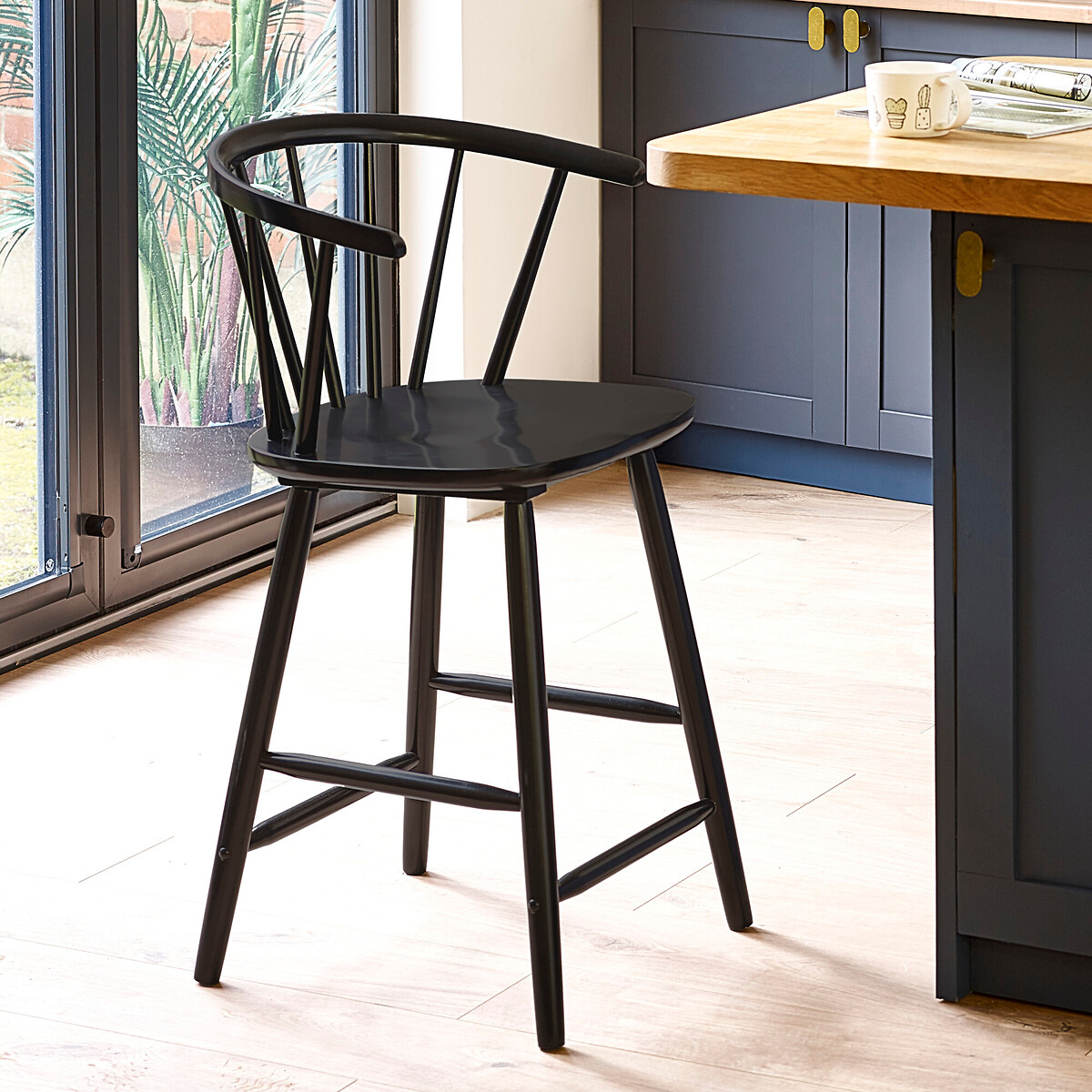 Mirella Curved Solid Wood Bar Stool black, SO'HOME