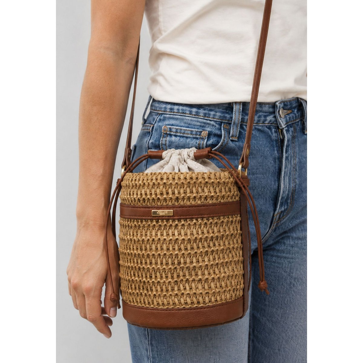 Sac seau bani en papier tressé BANI camel, DEELUXE