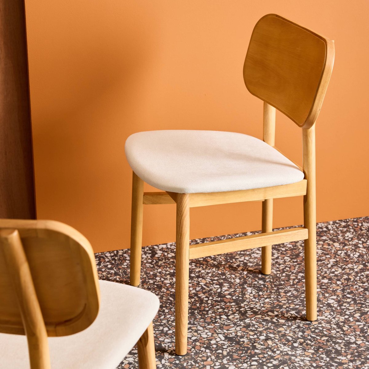 Chaise vintage bois d'hévéa et tissu (lot de 2) OLYMPIE noyer, SWEEEK