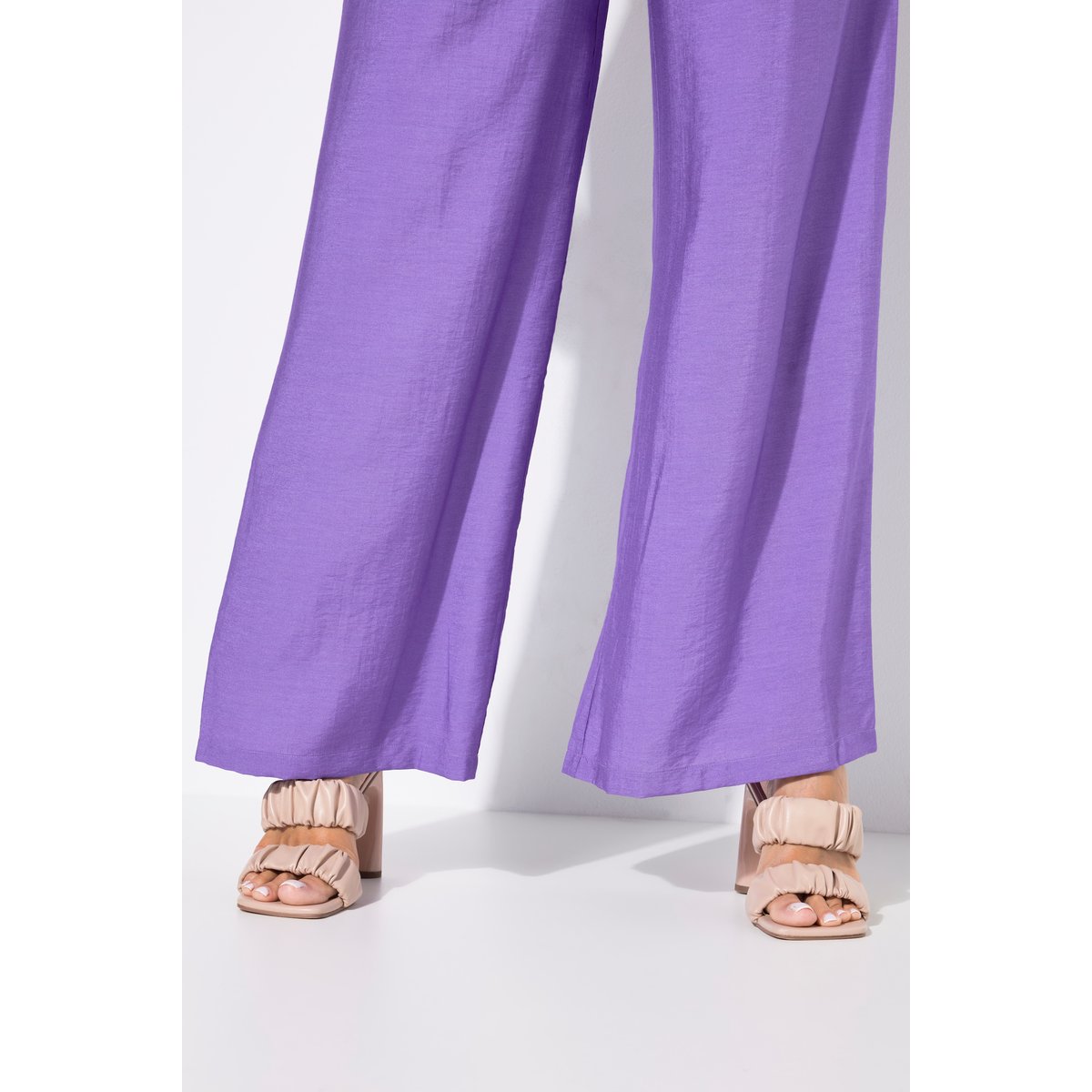 Pantalon à enfiler à tissu texturé. Taille violet, ULLA POPKEN