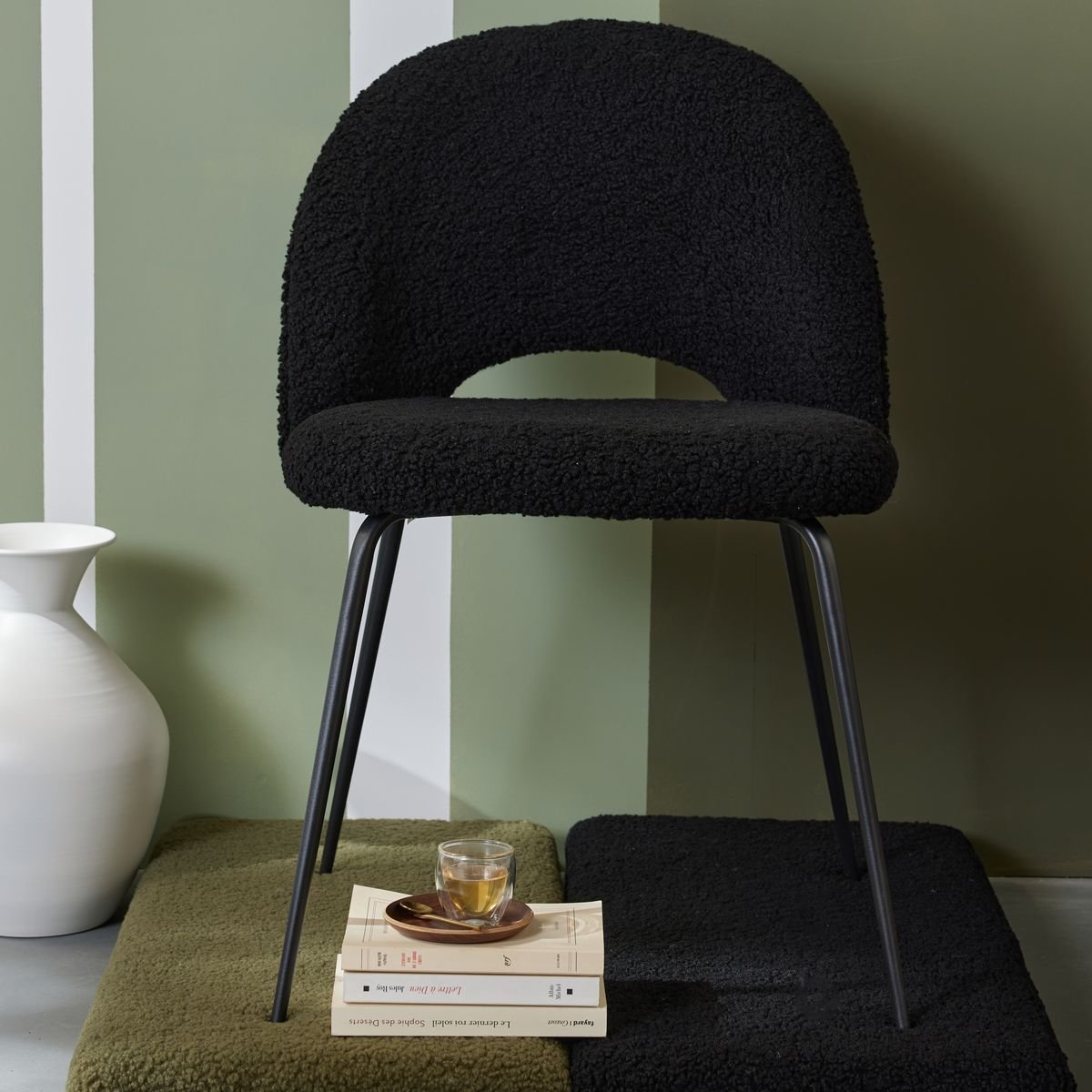 Chaise en bouclette MATCHA noir, FACTORY