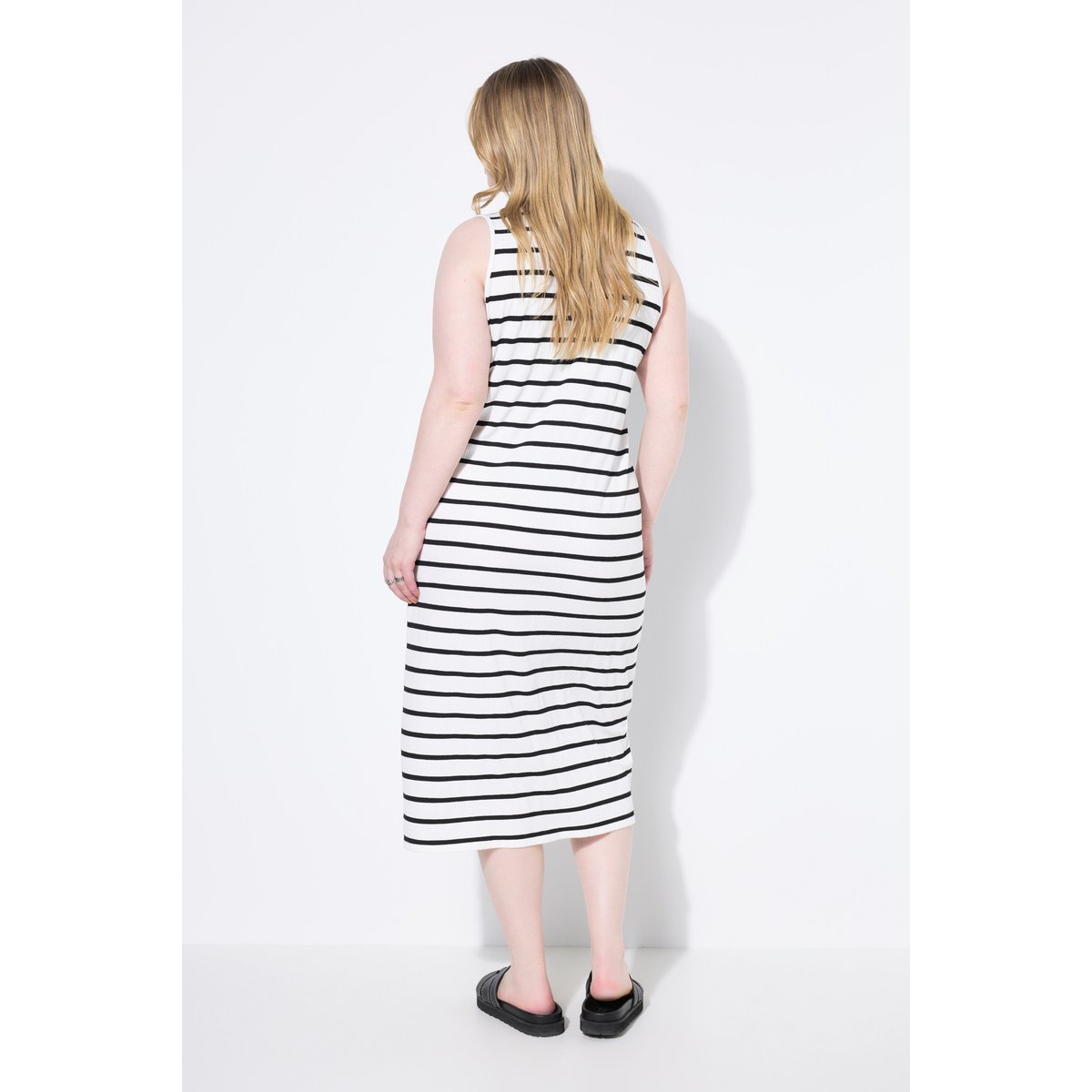 Robe midi sans manches blanc cassé, STUDIO UNTOLD