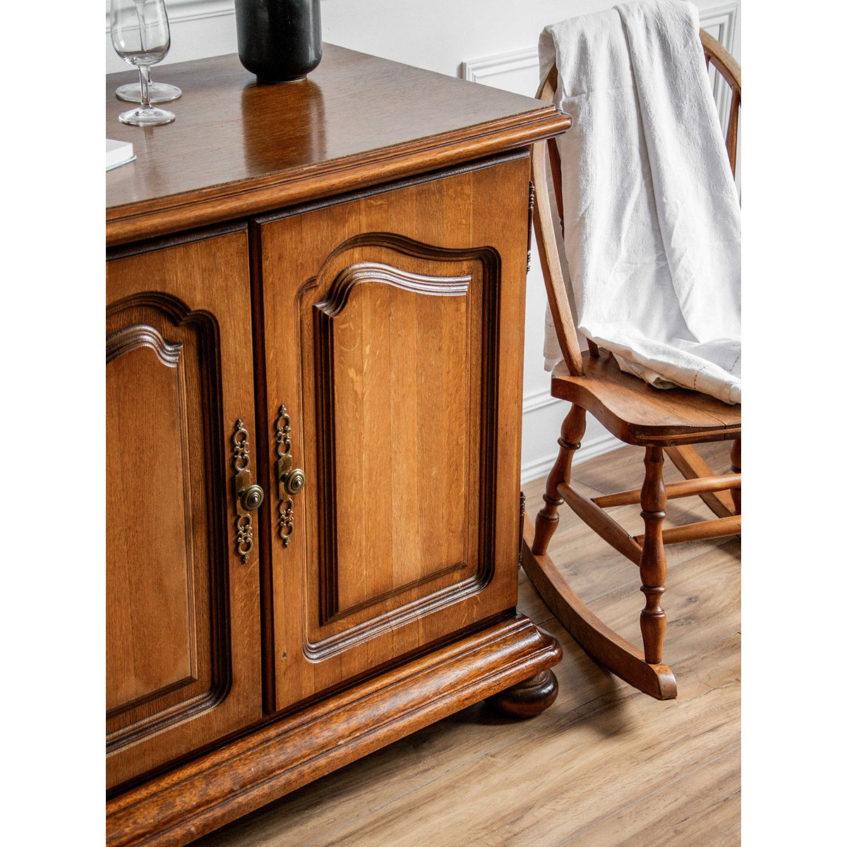 Buffet en bois Gilbert N°229 - Bon état bois, DEBONGOUT