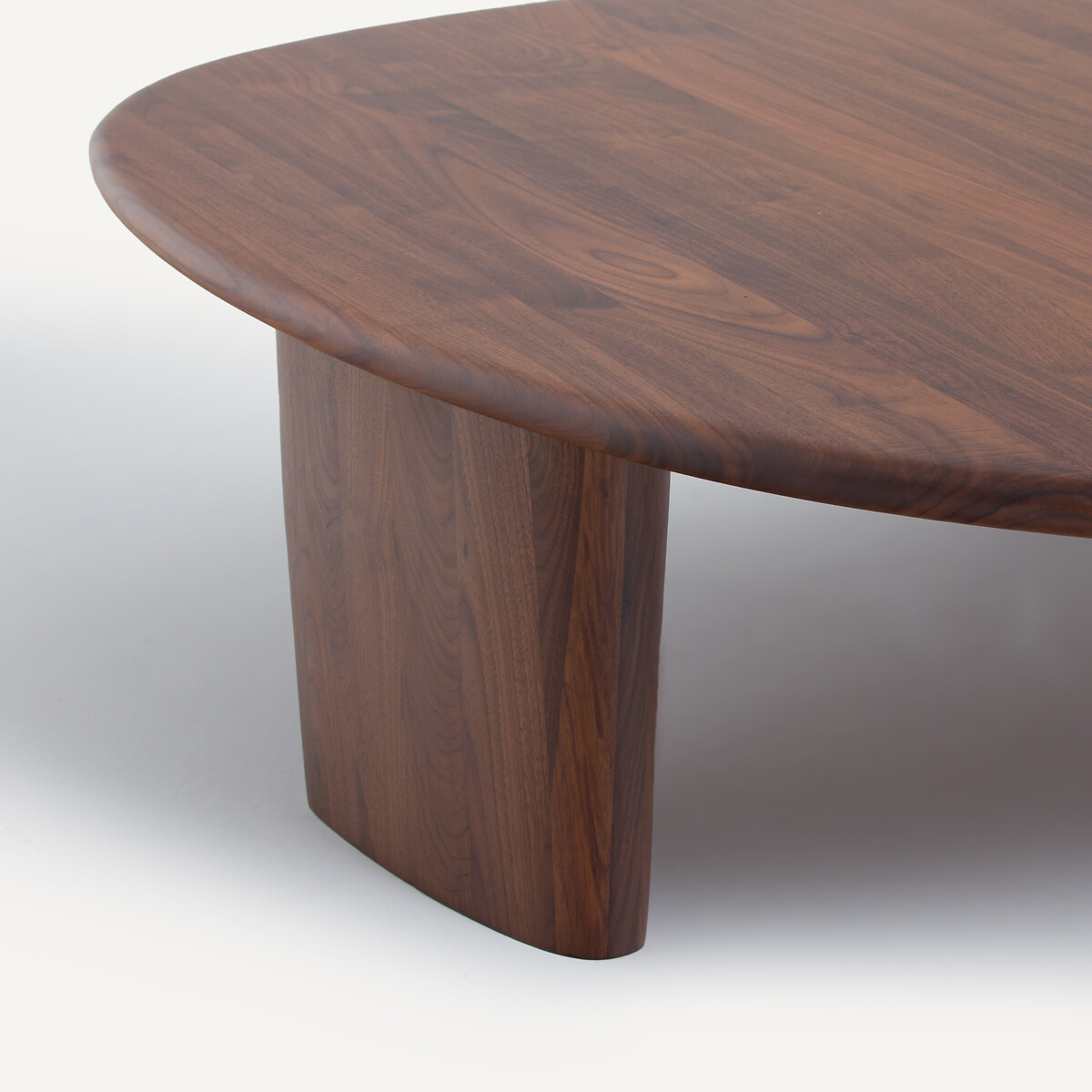 Table basse en noyer massif, Guimel noyer, AM.PM