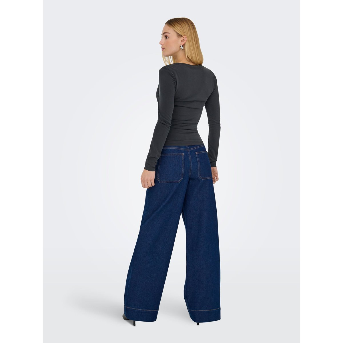 Top black 1, ONLY