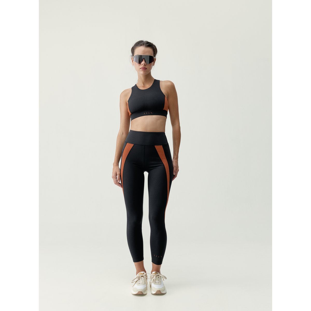 Brassière de sport femme Tao Maintien élevé séchage rapide noir/tuile, BORN