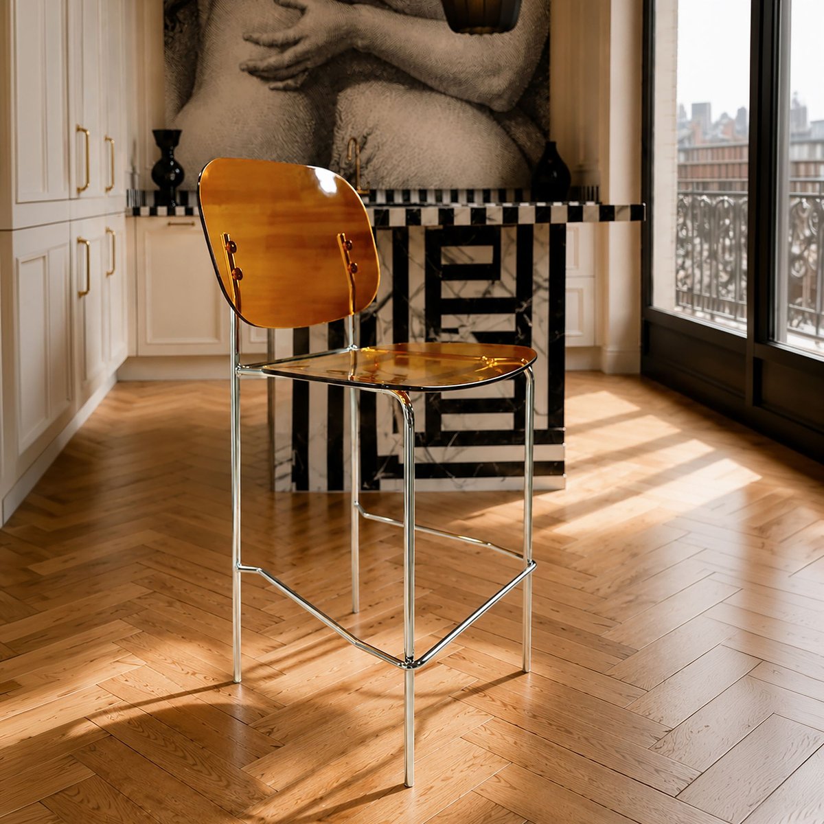Lot de 2 chaises de bar en métal et résine acrylique, GLAM ambre, NOW'S HOME