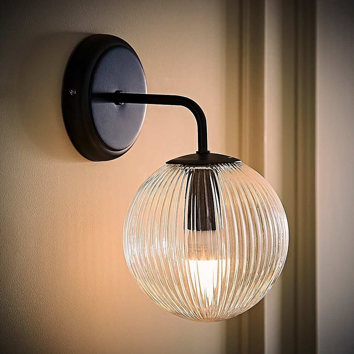 Kemp Wall Light with Ribbed Glass Globe Shade black, SO'HOME