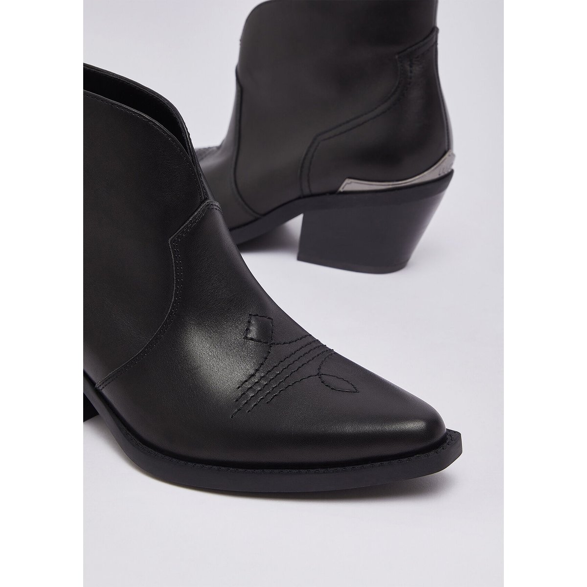 Bottines western en cuir noir, LIU JO