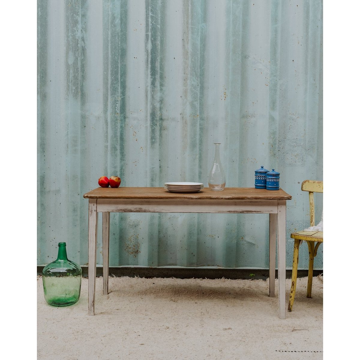 Table à manger en bois Romy N°1358 - Bon état bois foncé, DEBONGOUT