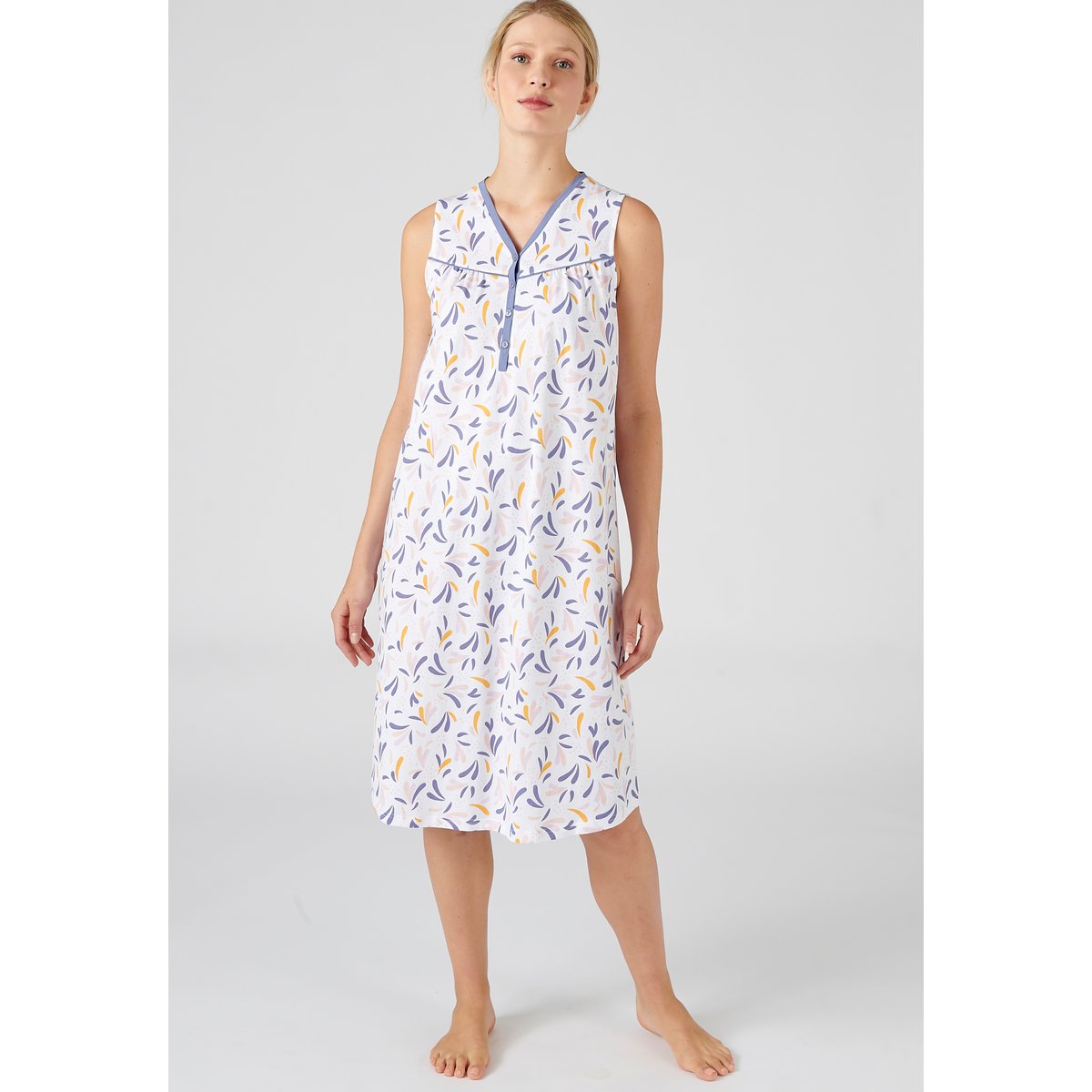 Chemise de nuit sans manches bleu pétale, DAMART