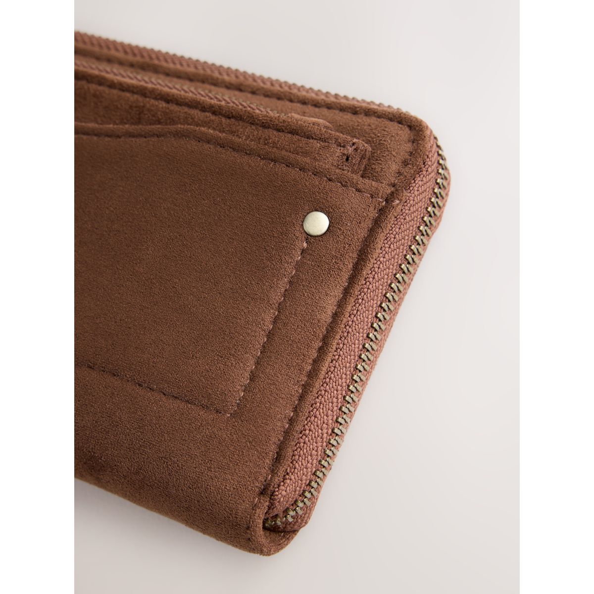 Grand porte-monnaie en daim synthétique marron fauve, NEXT
