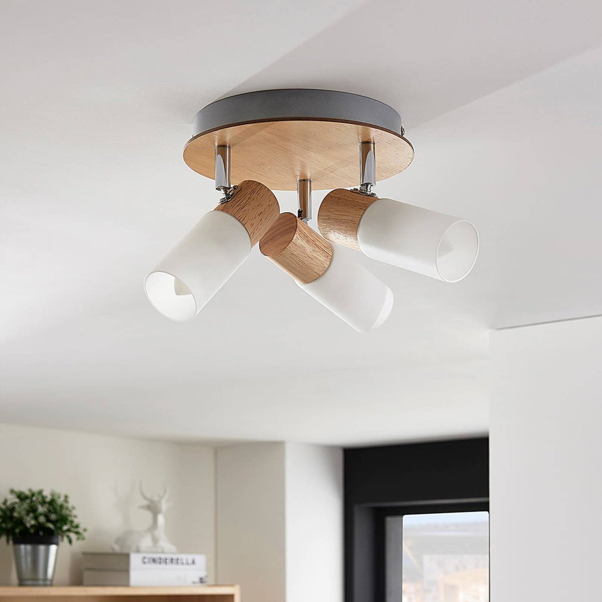 Spot en bois traditionnel, Christoph blanc, bois clair, LINDBY