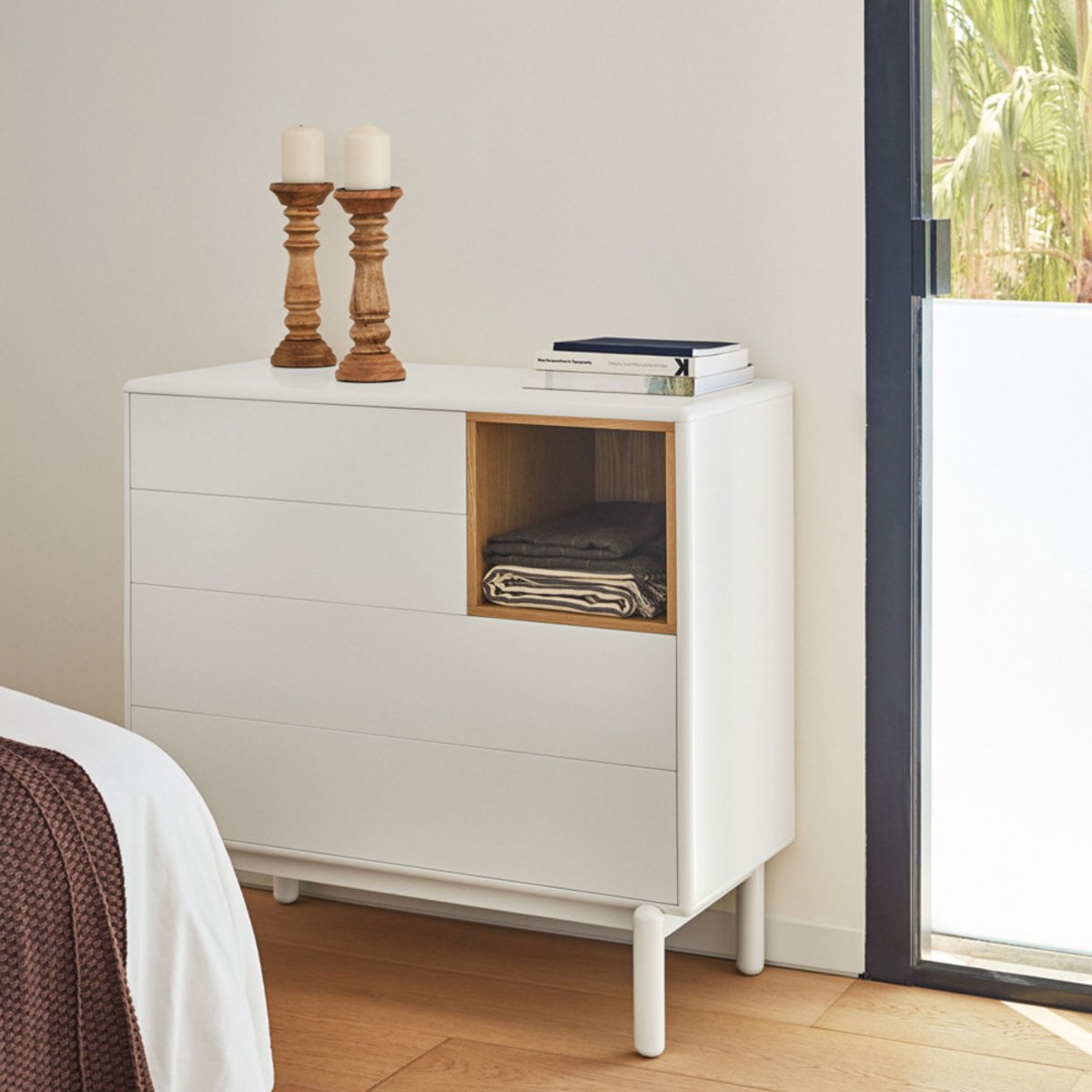 Commode 4 tiroirs 1 niche en bois L90xH90cm- CORVO blanc, TEULAT
