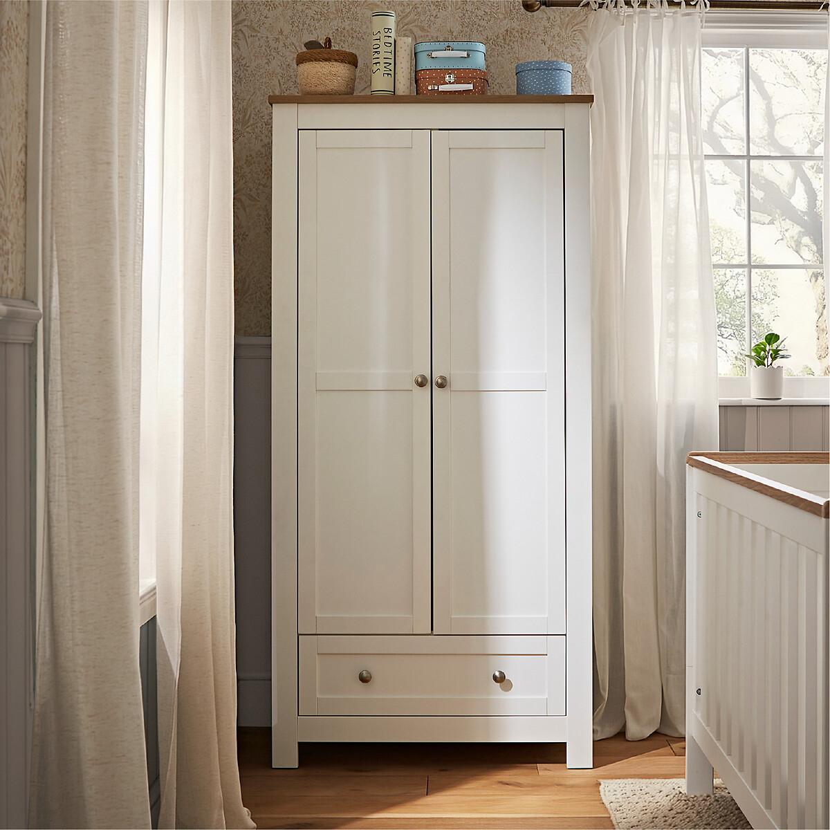 Burford 3-Piece Nursery Furniture Set white, CUDDLECO