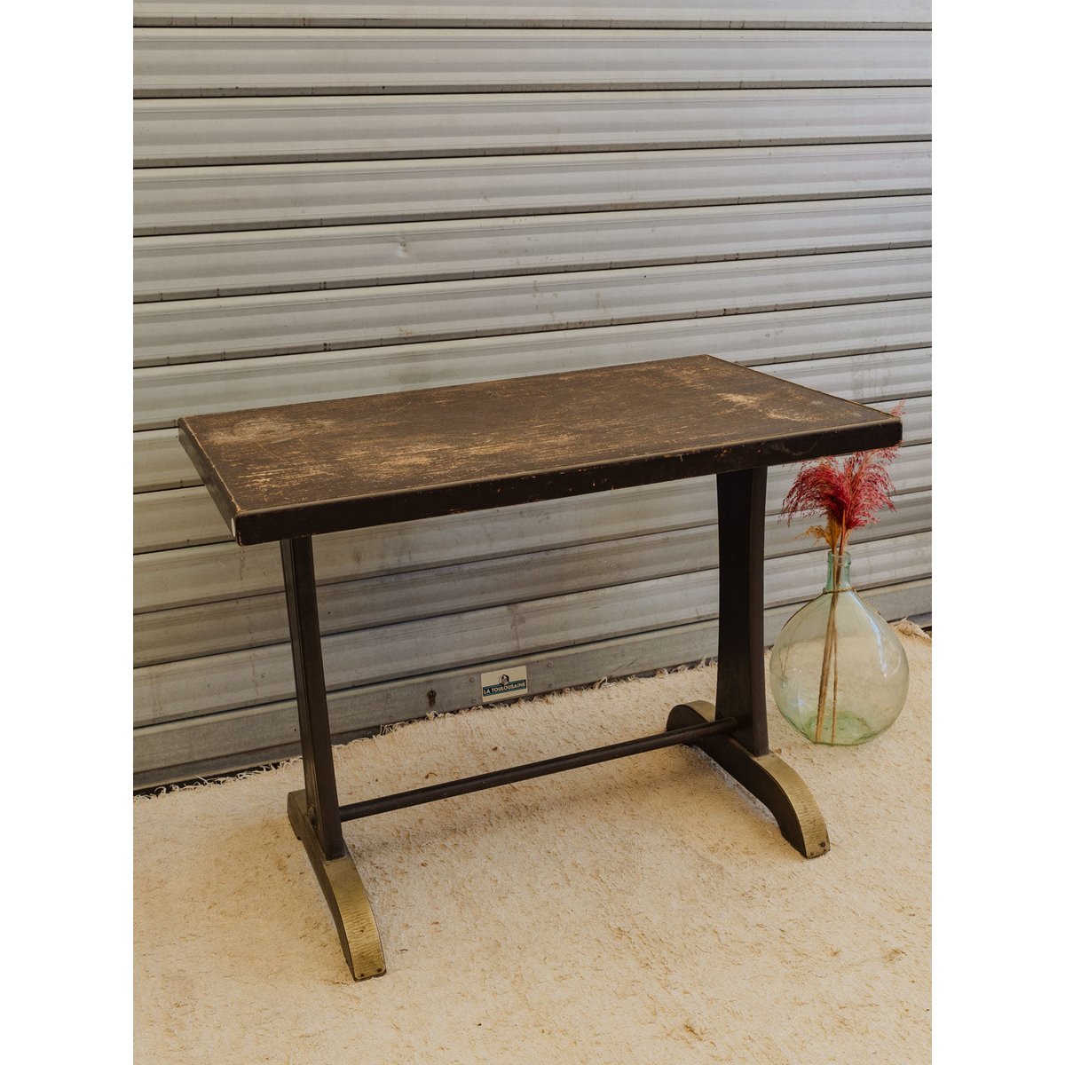 Table à manger en bois Romy N°1576 - Bon état bois foncé, DEBONGOUT