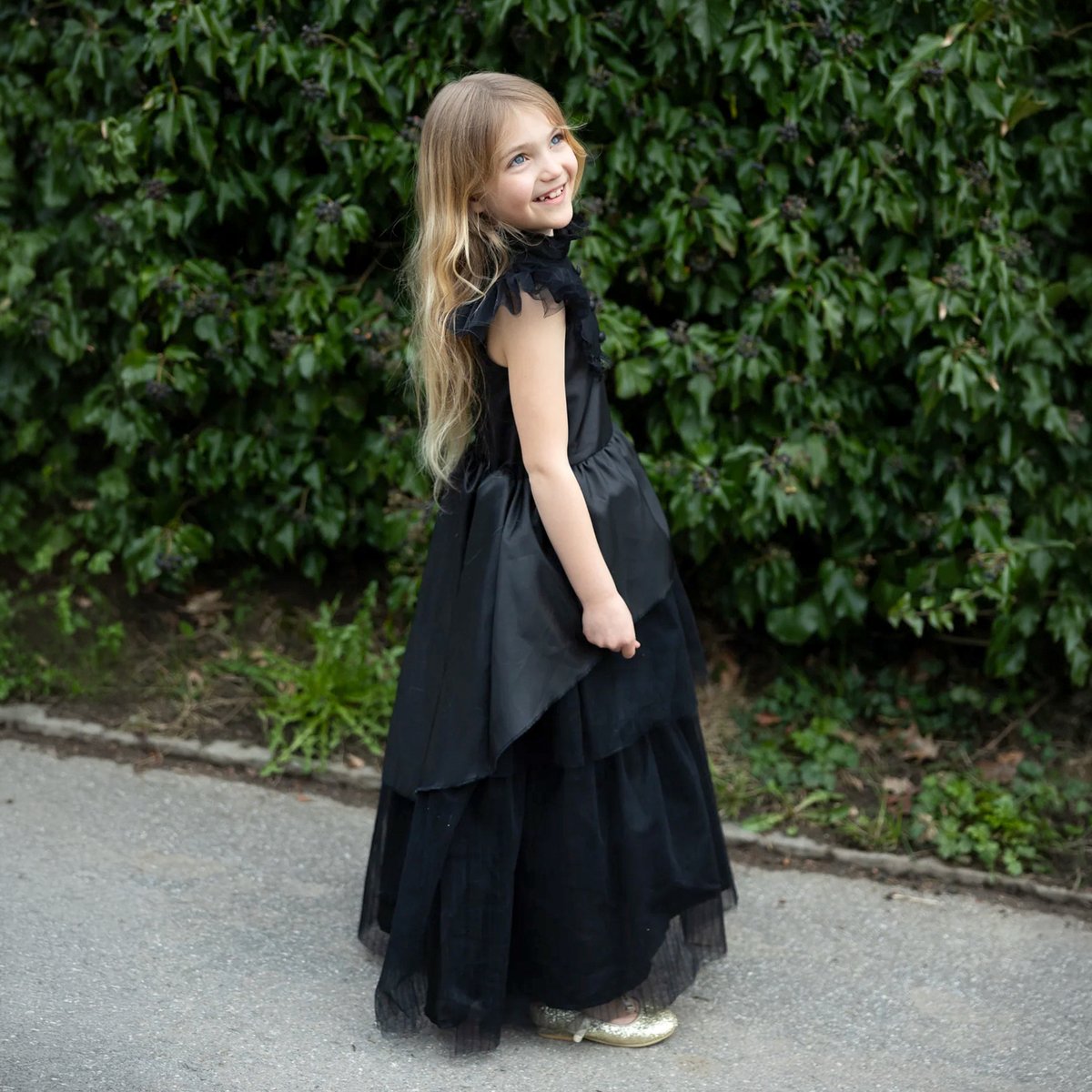 Déguisement enfant – Robe sorcière gothique noir, GREAT PRETENDERS