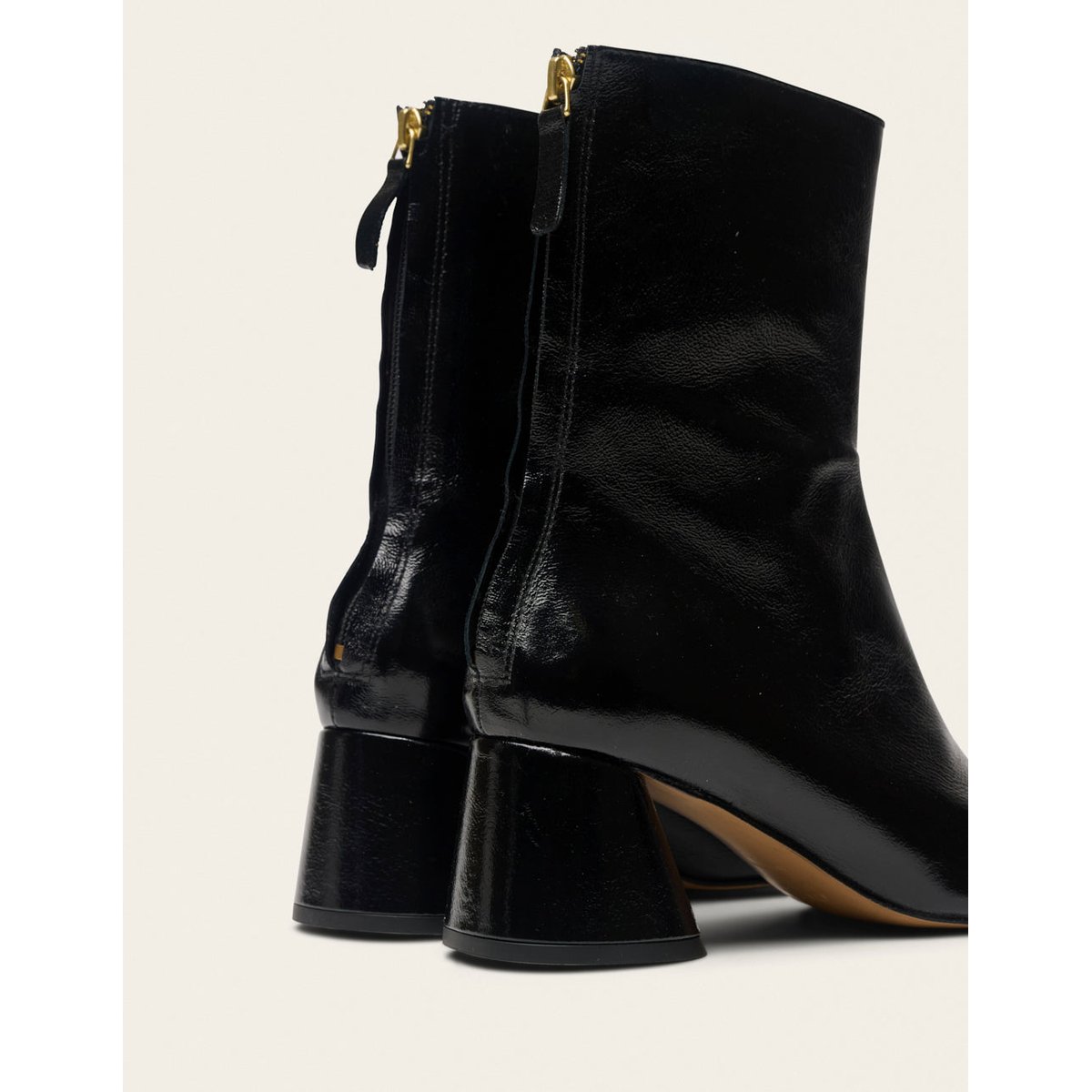 Bottines à talons ONA cuir plissé verni noir, ODAJE