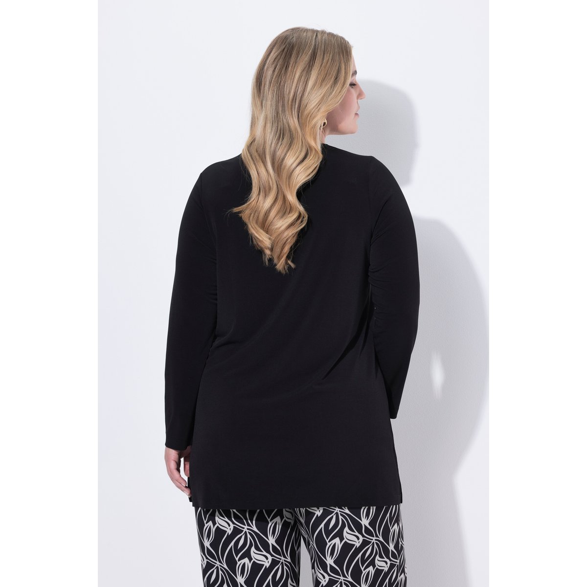 T-shirt long noir, ULLA POPKEN