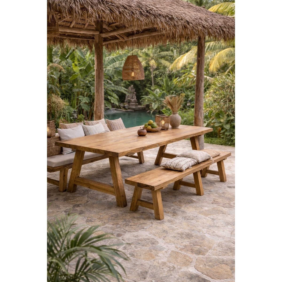 Table de repas en bois massif pour intérieur et extérieur - CANTANA bois clair, MATHI DESIGN