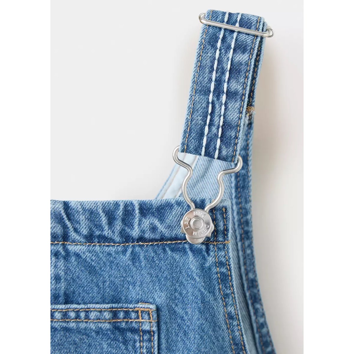 Salopette en jean brodée de papillons bleu foncé, MANGO KIDS