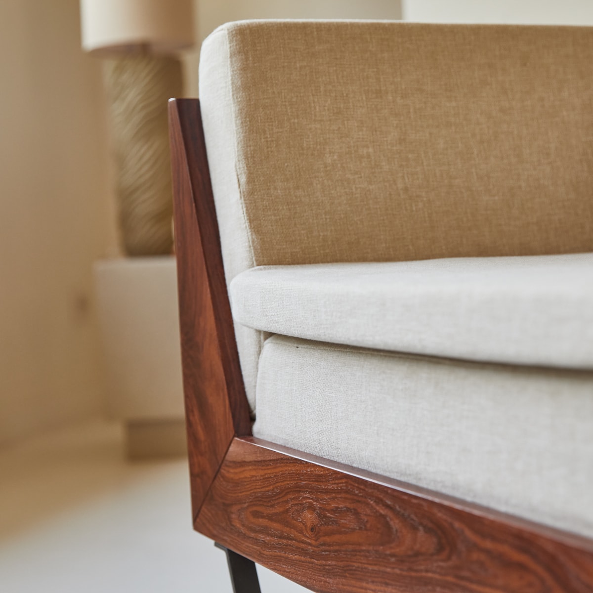 Fauteuil en Tissu massif, METRIC beige, TIKAMOON