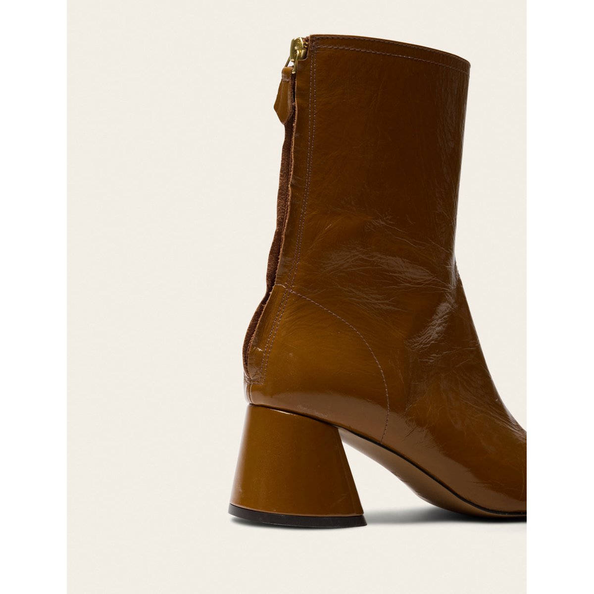 Bottines à talons ONA cuir plissé camel, ODAJE