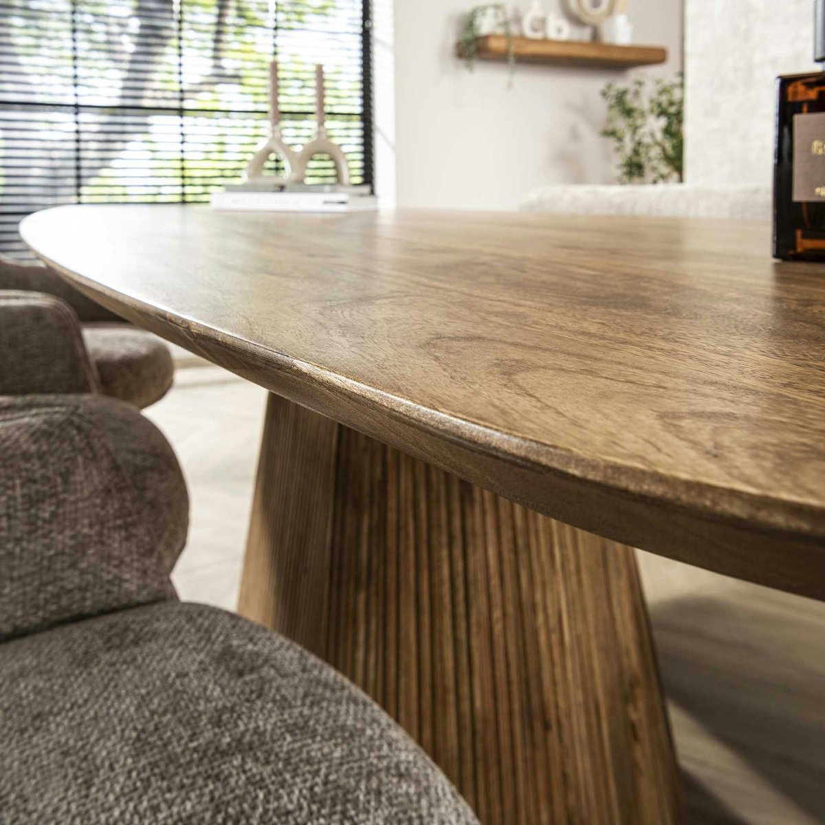 Table à manger rectangulaire avec pied central rainuré en bois de manguier 215 cm CREEK bois naturel, PIER IMPORT