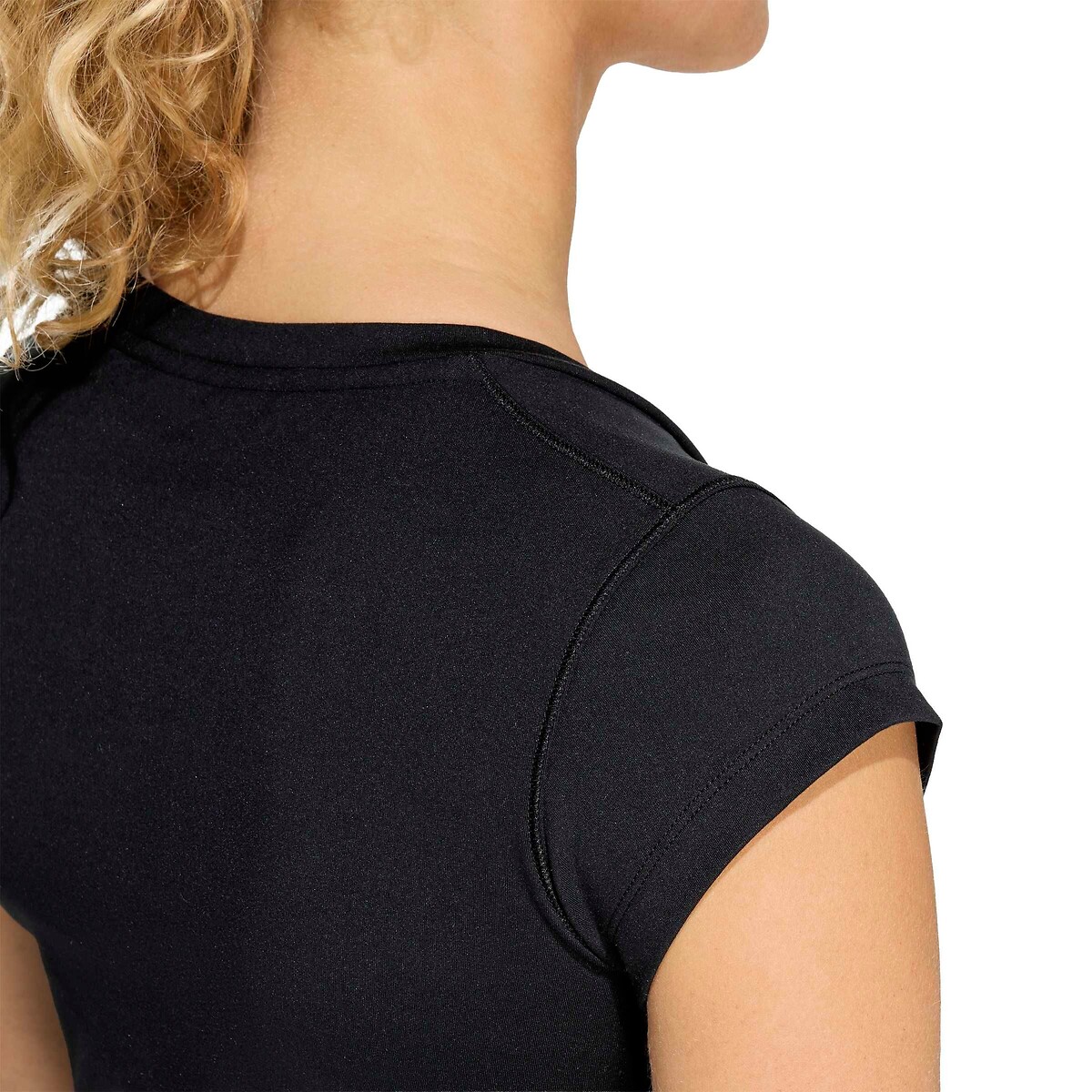 T-shirt de sport Essentials Linear noir, adidas Performance