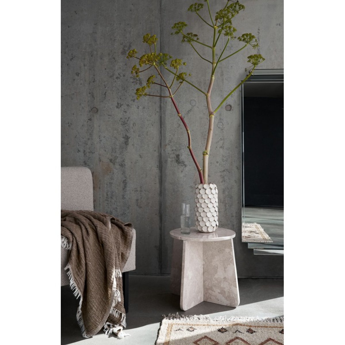 Grand vase pétales grès Dot écru, HOUSE DOCTOR