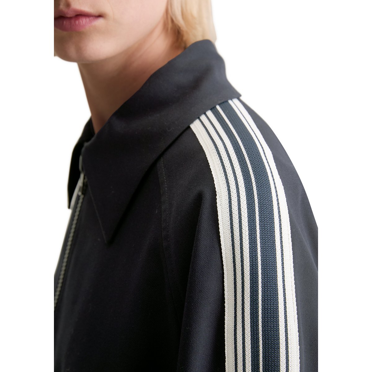 Blouson en sergé relaxed cropped avec LENZING™ ECOVERO™ bleu foncé, MARC O’POLO DENIM