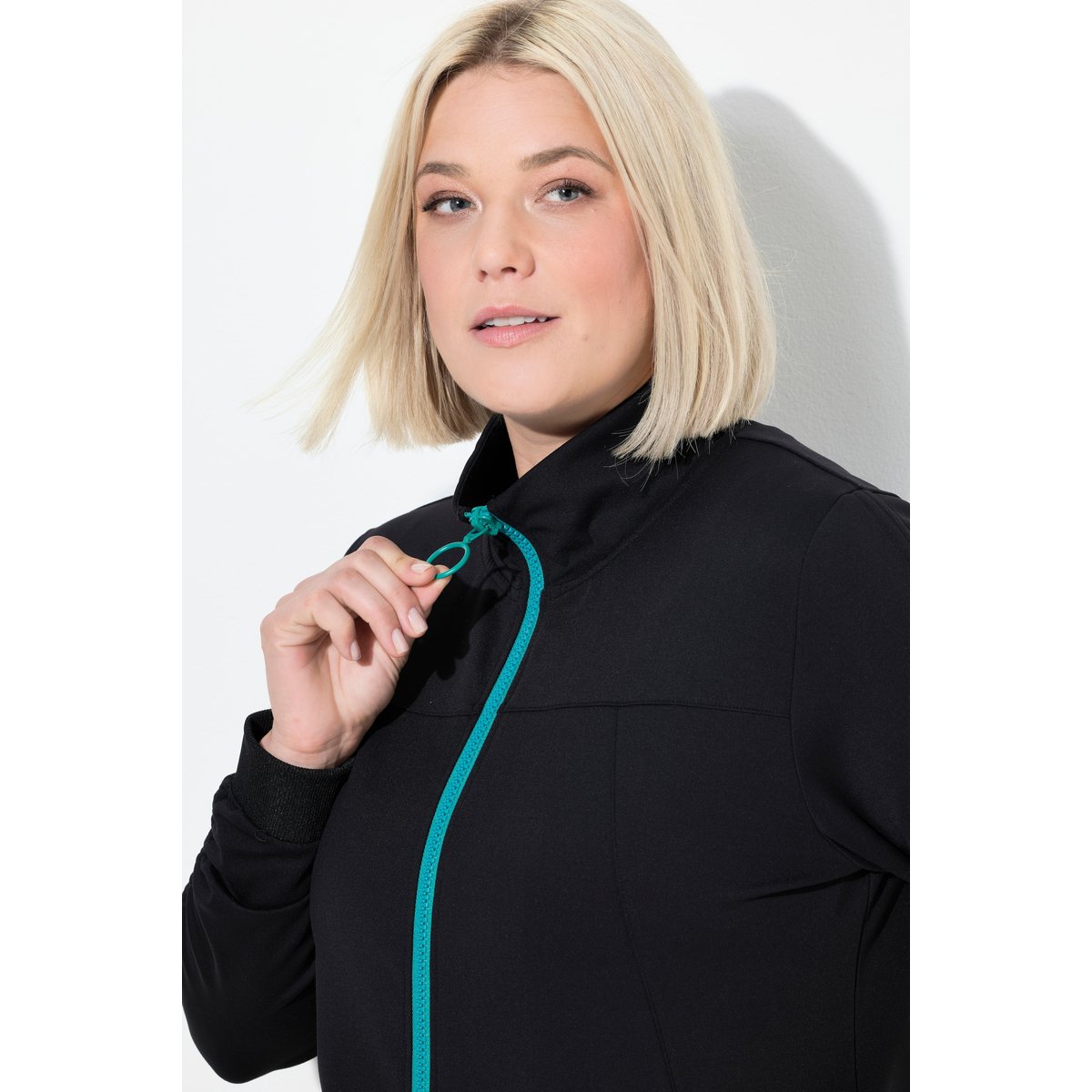 Veste en molleton à capuche et fermeture noir, ULLA POPKEN