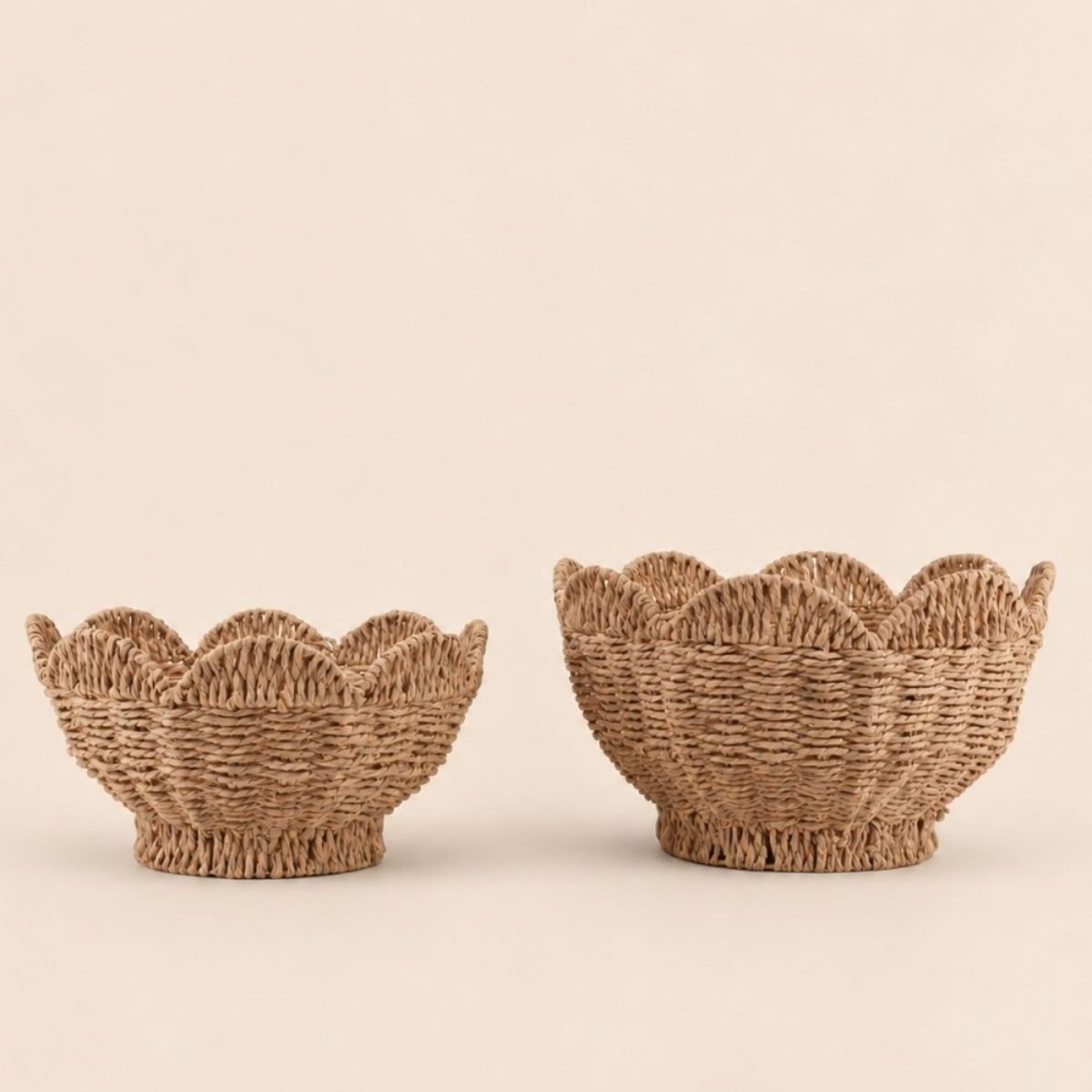 Set de 2 corbeilles en forme de fleur en corde de papier naturel, ORNAMI