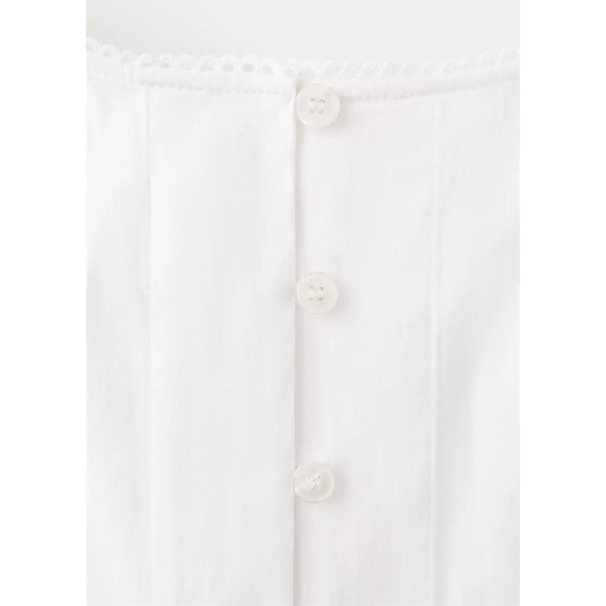 Blouse à boutons détail en dentelle blanc cassé, MANGO