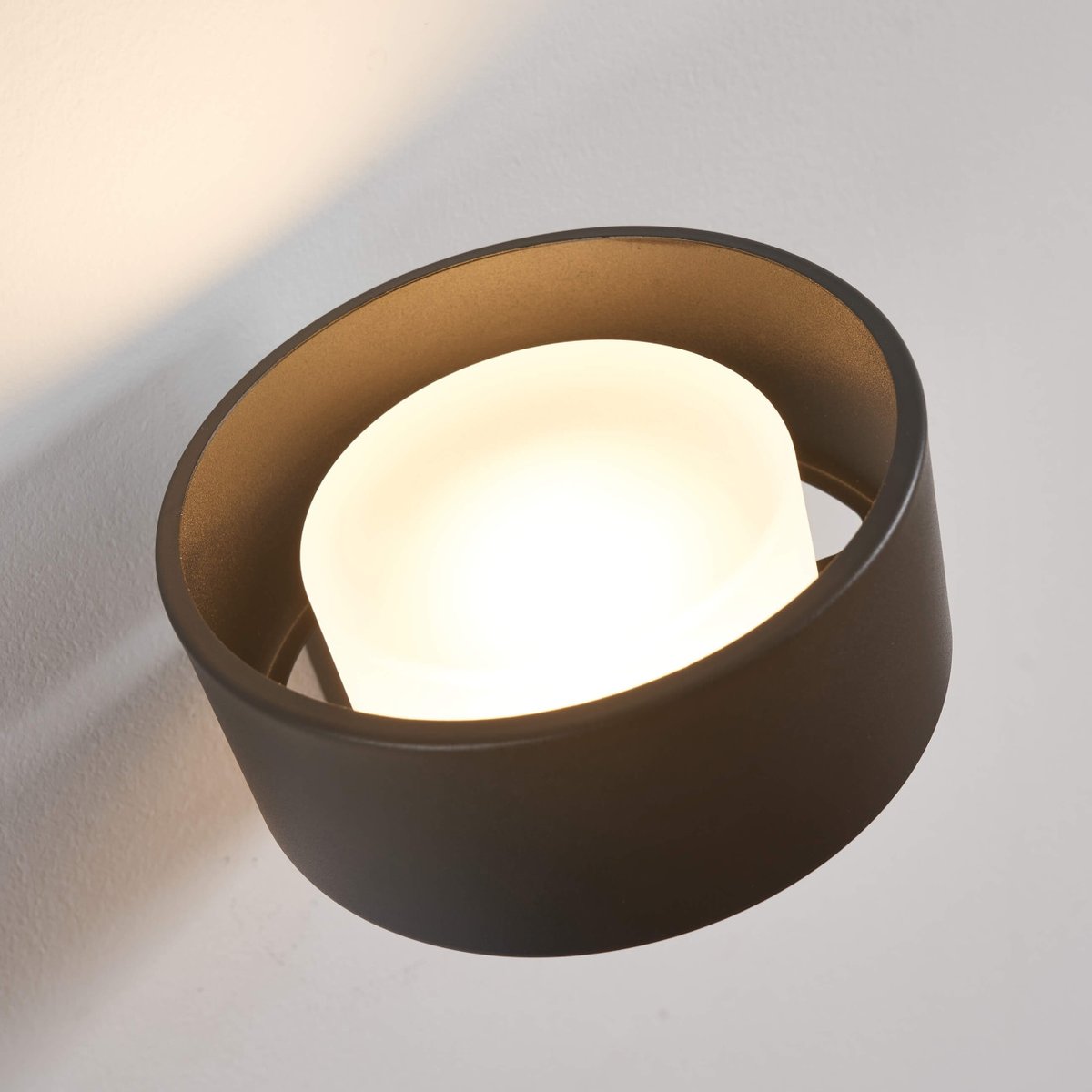 Applique disque LED graphique - PRINS noir, KOSILUM