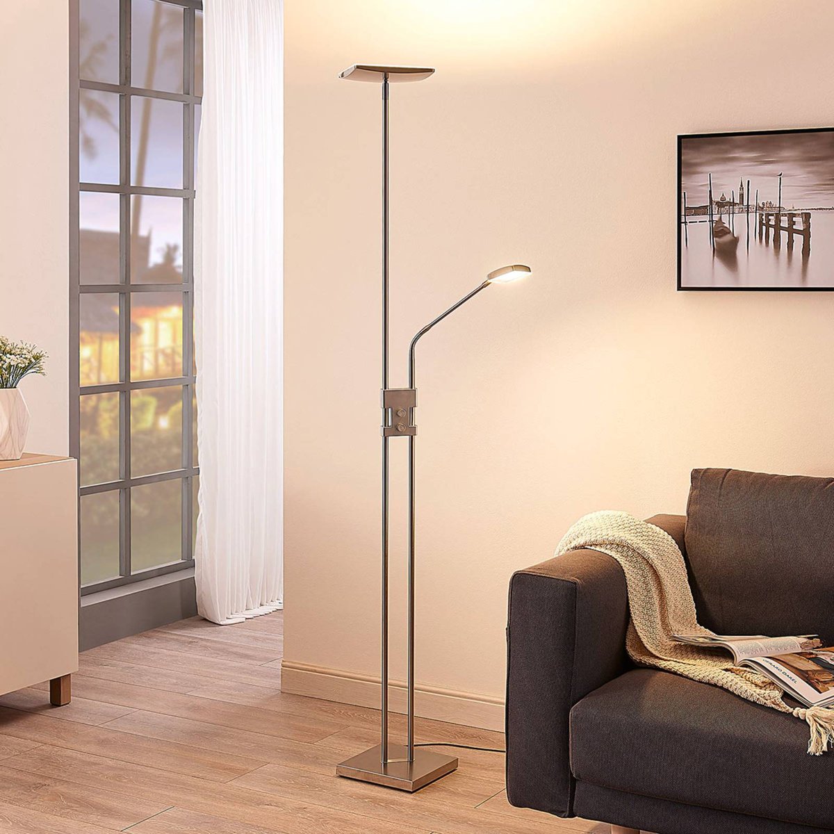 Lampadaire en métal moderneLED, Jonne nickel satiné, LINDBY