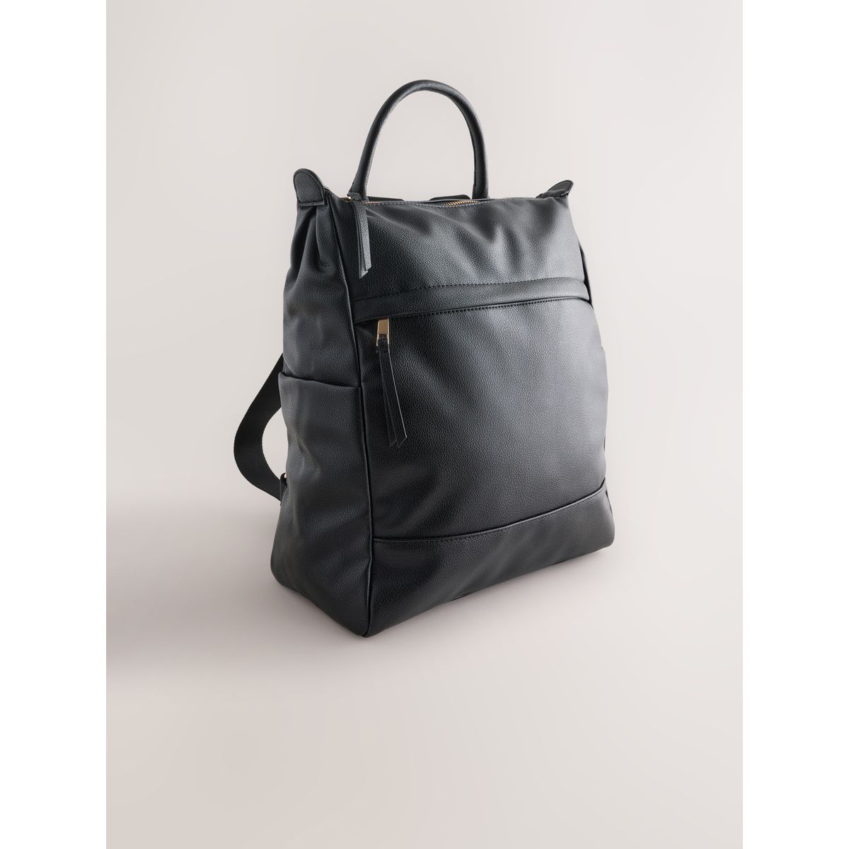 Sac à dos avec poche sur le devant noir, NEXT
