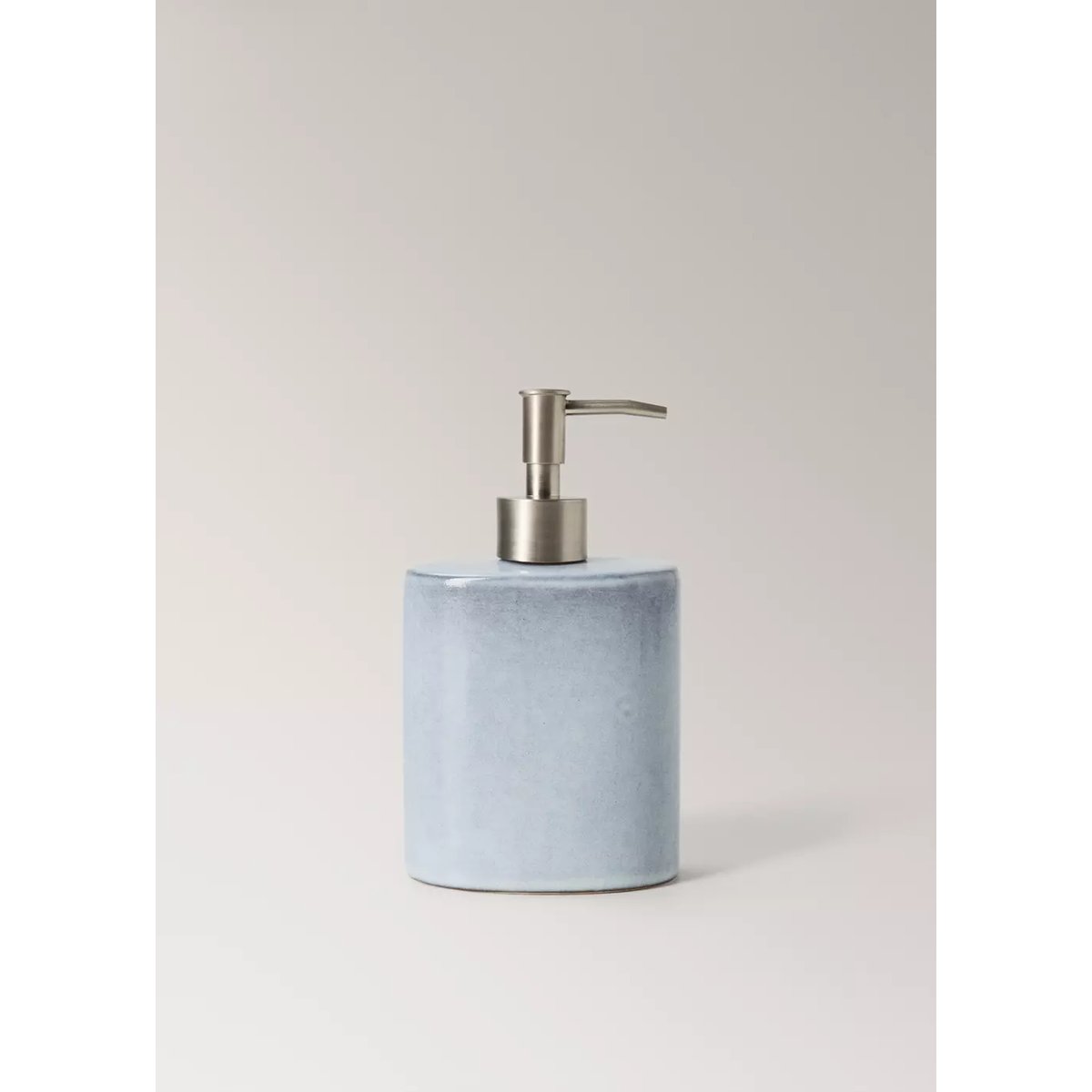 Distributeur de savon ovale en céramique bleu ciel, MANGO HOME