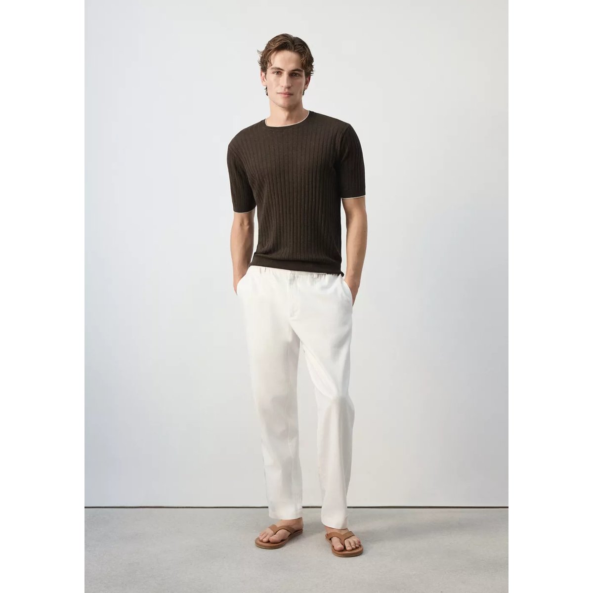 T-shirt en mélange de lin et lyocell côtelé marron, MANGO MAN