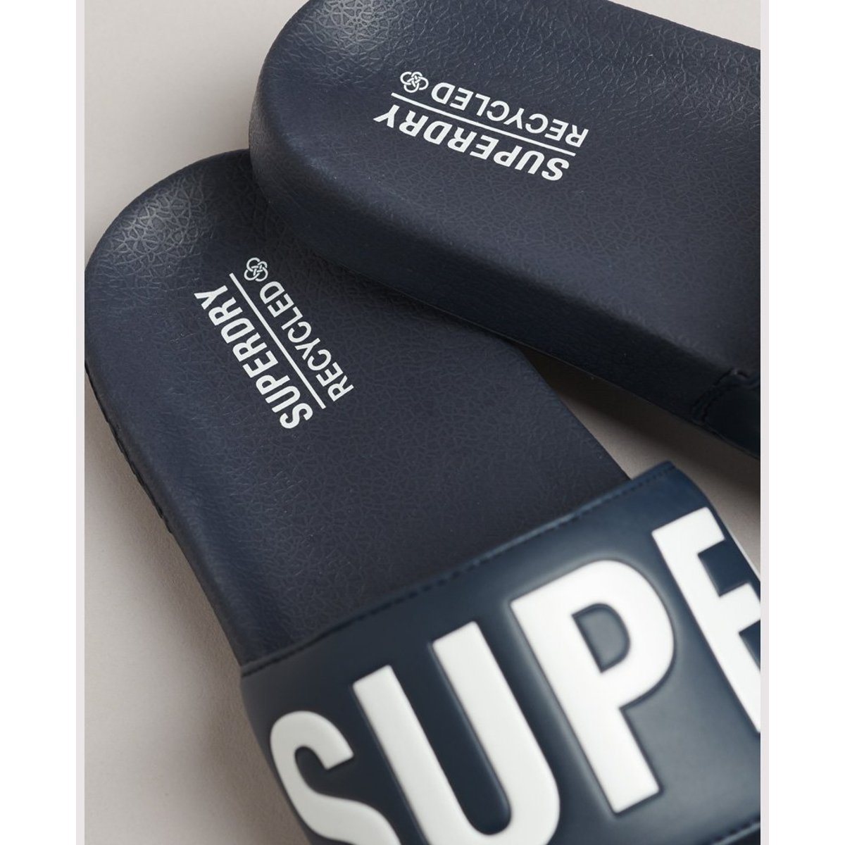 Claquettes de piscine Code Core bleu marine profond/optic, SUPERDRY