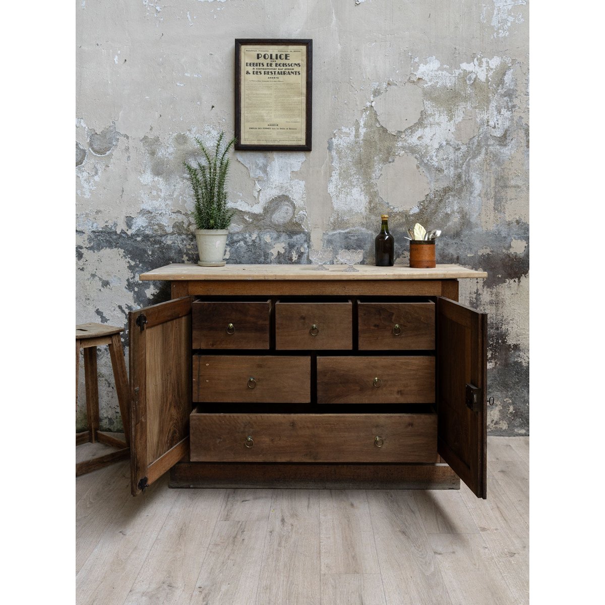Buffet en bois Gilbert N°1549 - Bon état bois foncé, DEBONGOUT